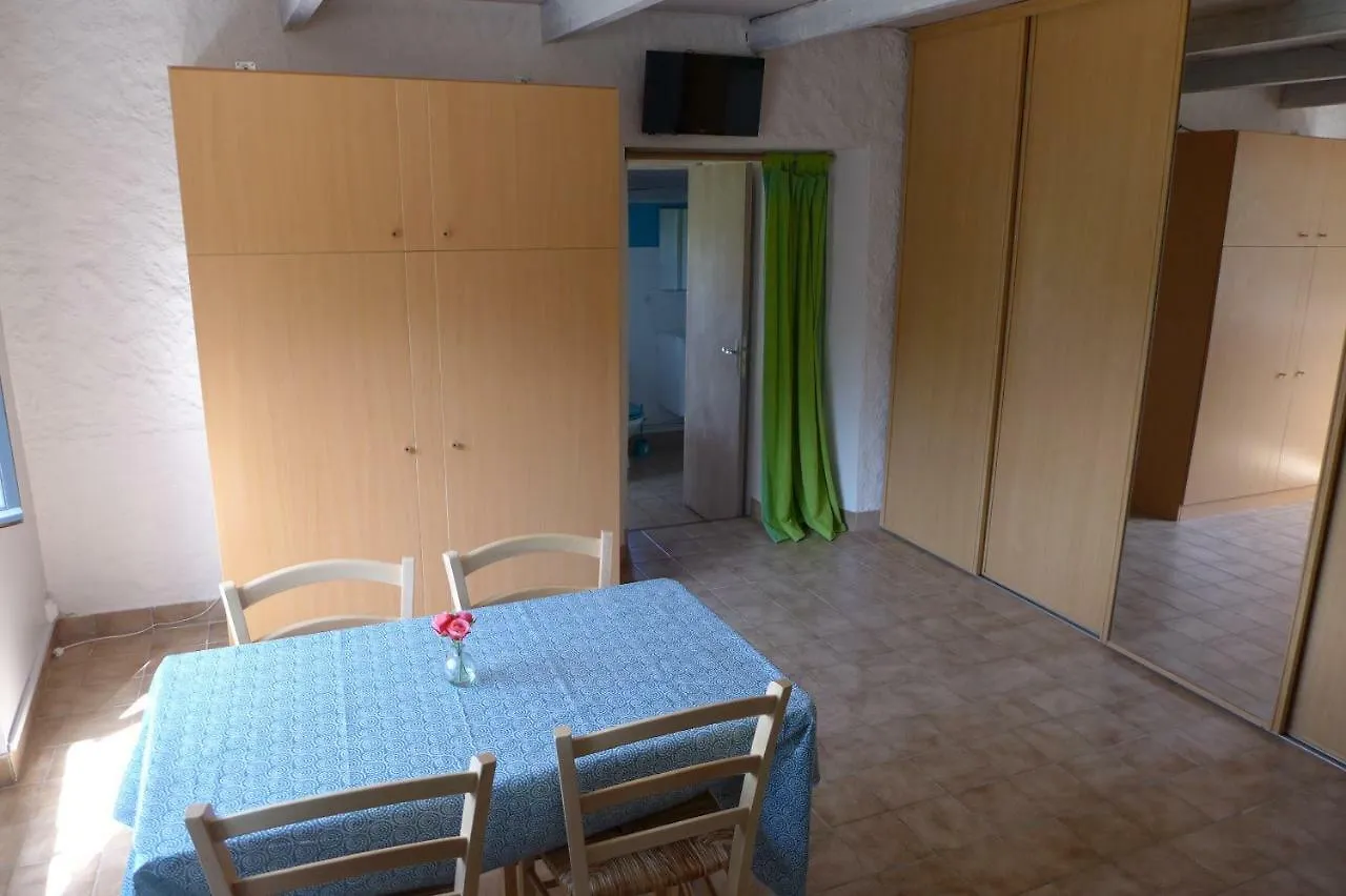 La P'Tite Maison Saint-Hostien Holiday home